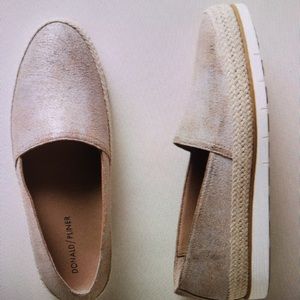 DONALD PLINER PALM SHOES SIZE 7 M